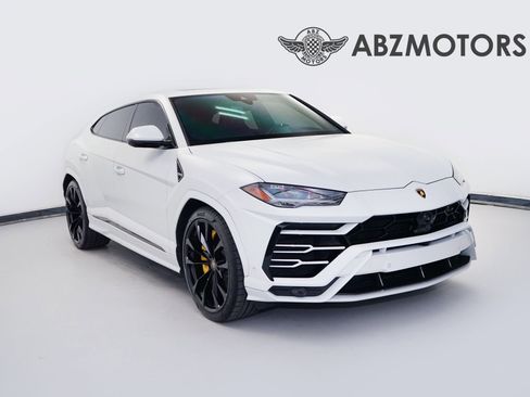 Used 2021 Lamborghini Urus AWD/4WD image 1