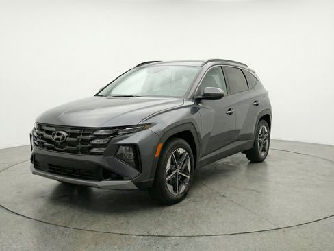 Used 2025 Hyundai Tucson SEL AWD/4WD image 3