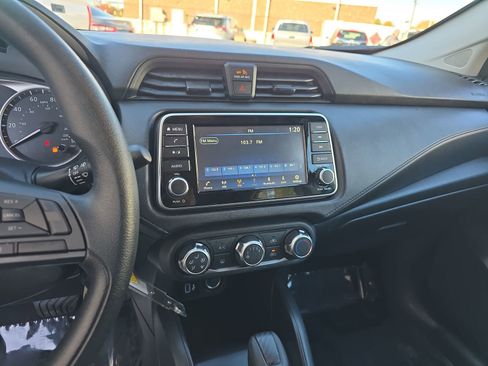 Used 2024 Nissan Versa S w/ S Plus Package image 25