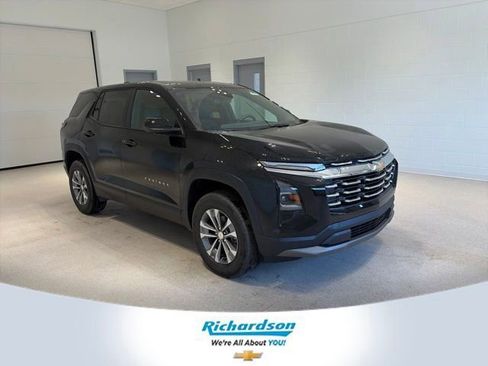 New 2026 Chevrolet Equinox LT w/ Convenience Package II FWD image 1