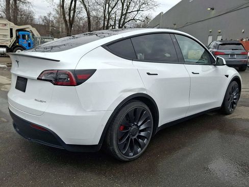 Used 2022 Tesla Model Y Performance image 25