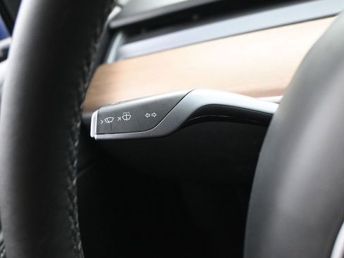 Used 2021 Tesla Model Y 2WD image 22