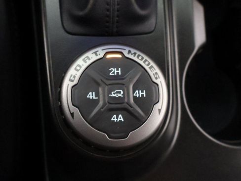 Used 2023 Ford Bronco Badlands image 42