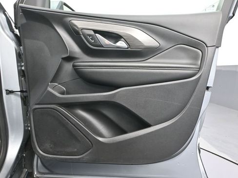 Used 2024 GMC Terrain SLE image 42