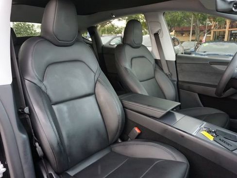 Used 2026 Tesla Model Y 2WD image 2