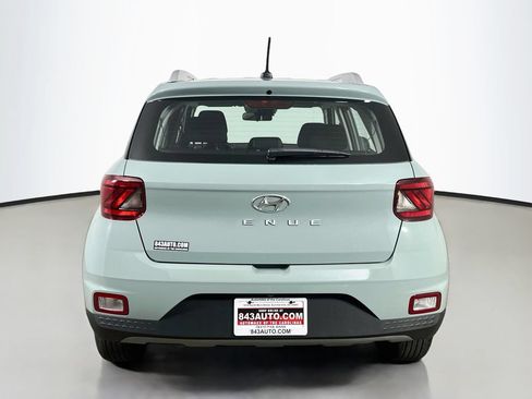 Used 2026 Hyundai Venue SEL FWD image 6