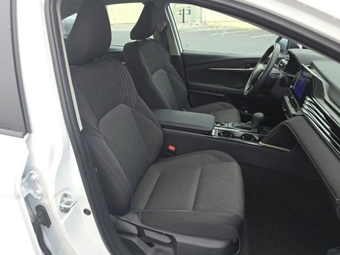 Used 2025 Toyota Camry XSE image 19