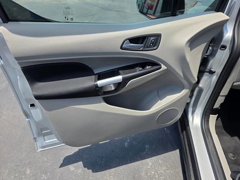 Used 2023 Ford Transit Connect XLT FWD image 20