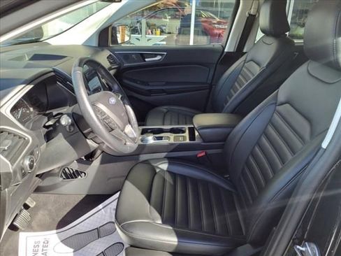 Used 2024 Ford Edge SEL image 2