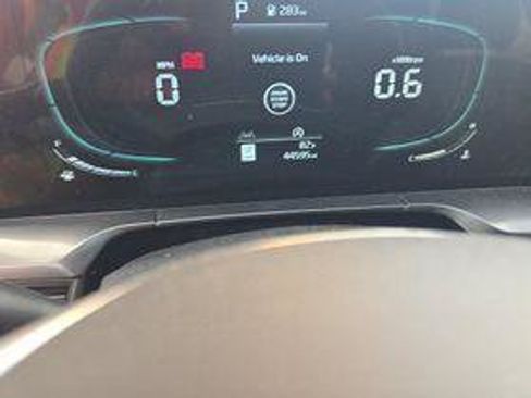Used 2025 Kia Telluride S AWD/4WD image 15