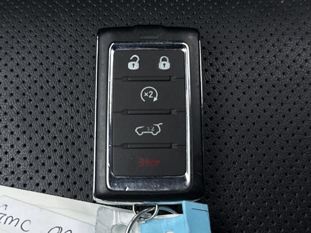 Used 2024 Jeep Wagoneer L Series II RWD image 26
