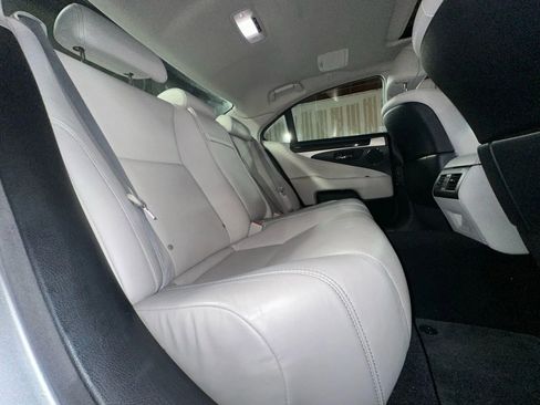 Used 2017 Lexus LS 460 F Sport image 34