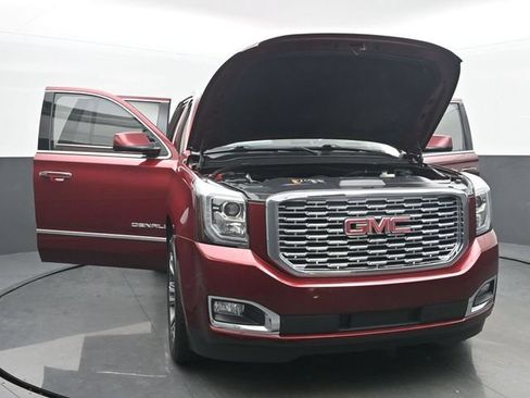 Used 2020 GMC Yukon Denali w/ Denali Ultimate Package AWD/4WD image 56