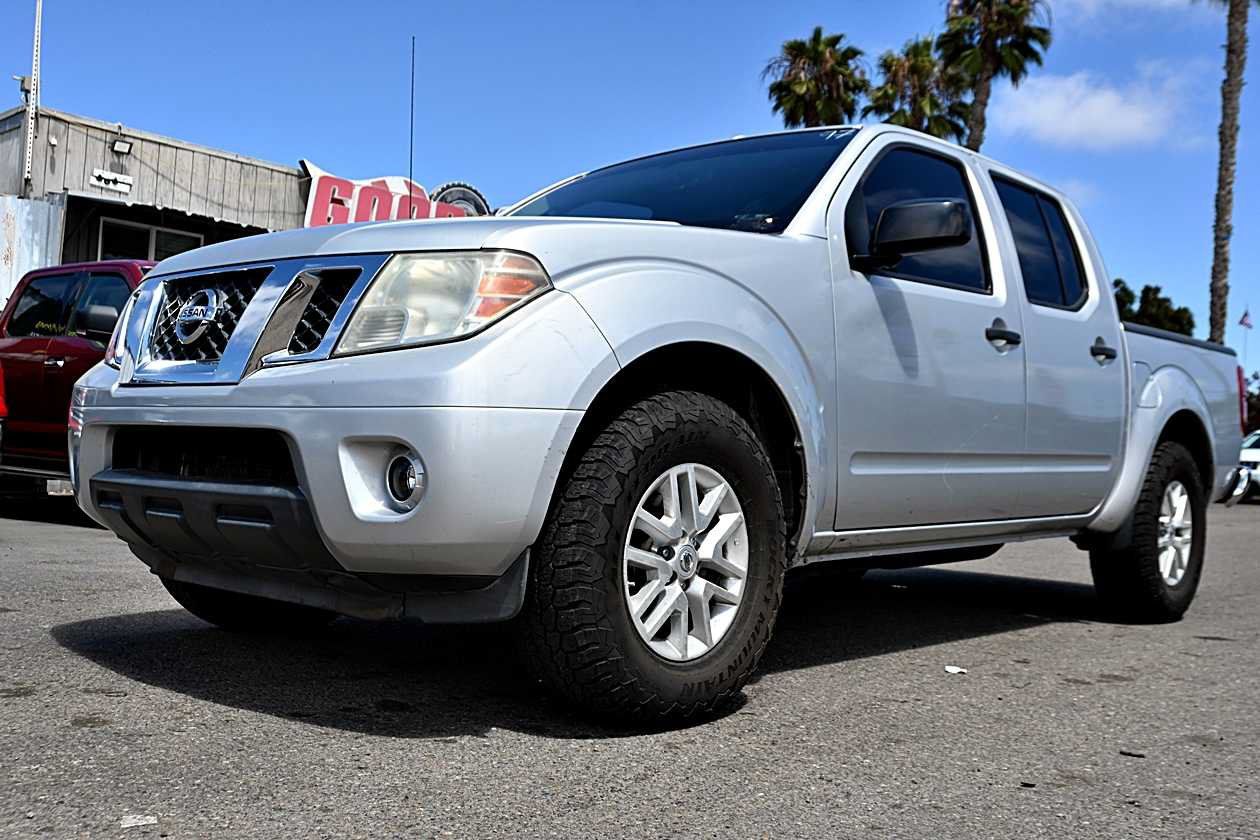 Used 2016 Nissan Frontier SV RWD image 1