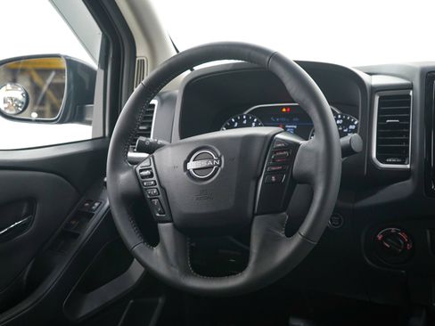 Used 2023 Nissan Frontier SV w/ SV Convenience Package AWD/4WD image 15