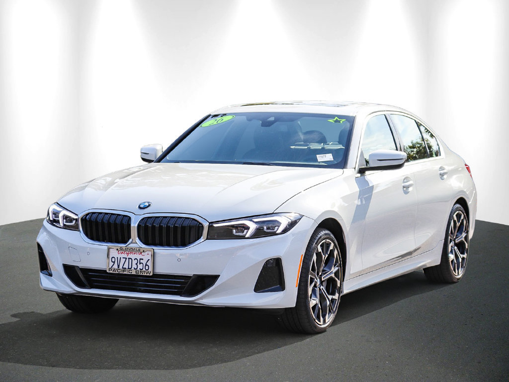 Used 2026 BMW 330i Sedan w/ Convenience Package RWD image 3