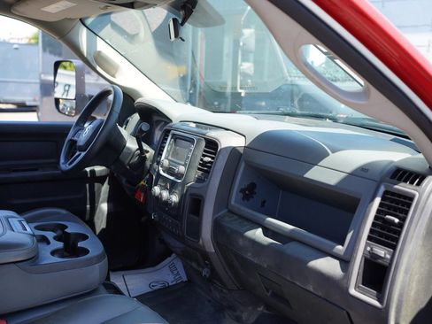 Used 2018 RAM 5500 Tradesman w/ Max Tow Package RWD image 2