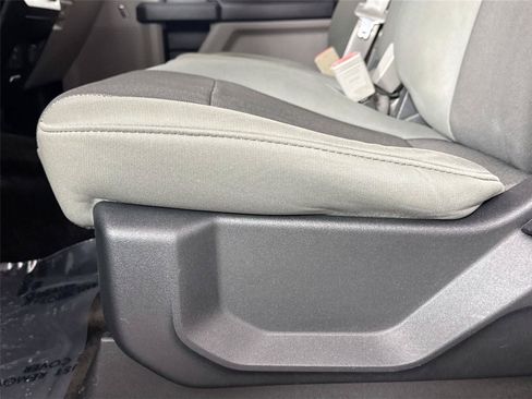 Used 2018 Ford F150 XL w/ Equipment Group 101A Mid RWD image 25