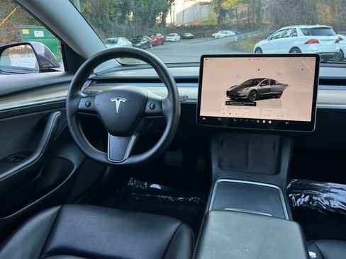 Used 2023 Tesla Model 3 Standard Range image 15