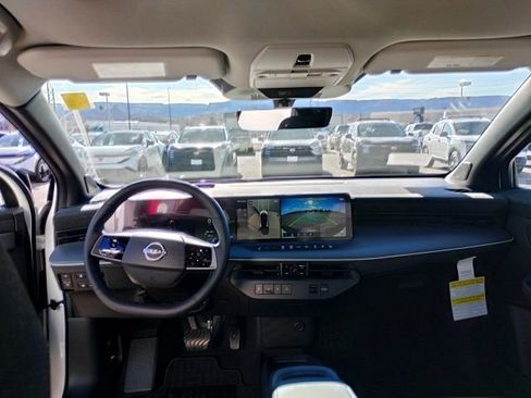 New 2026 Nissan Leaf Platinum+ w/ Cargo Package (Platinum+) image 14