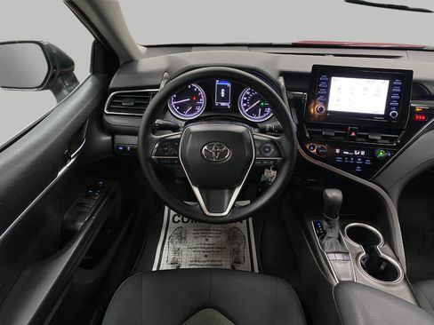 Used 2022 Toyota Camry LE image 13