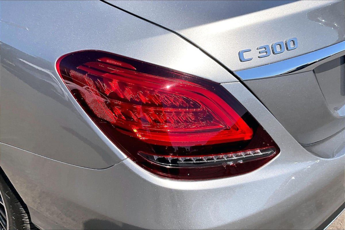 Used 2020 Mercedes-Benz C 300 Sedan w/ Premium Package image 27