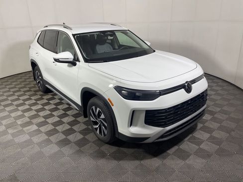 New 2026 Volkswagen Tiguan S image 1