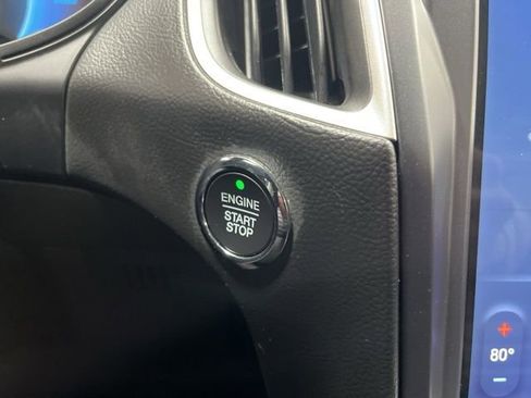 Certified 2022 Ford Edge SEL w/ Convenience Package image 52