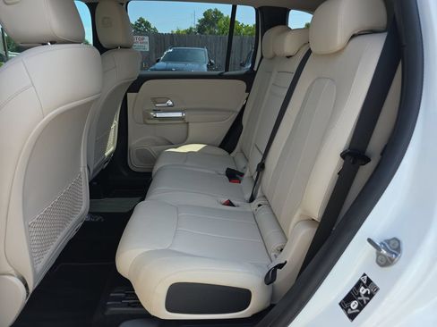 Certified 2022 Mercedes-Benz GLB 250 image 12