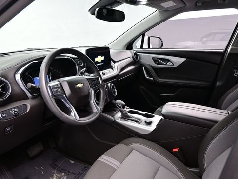 New 2025 Chevrolet Blazer LT w/ Convenience Package FWD image 8