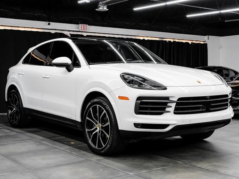 Used 2023 Porsche Cayenne Base image 11