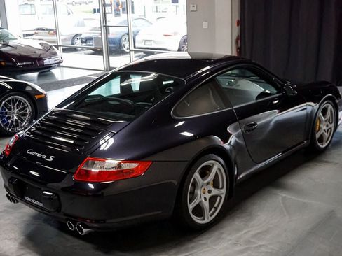 Used 2006 Porsche 911 Carrera S RWD image 35