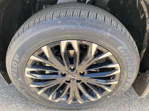 New 2026 Nissan Rogue SV AWD/4WD image 25
