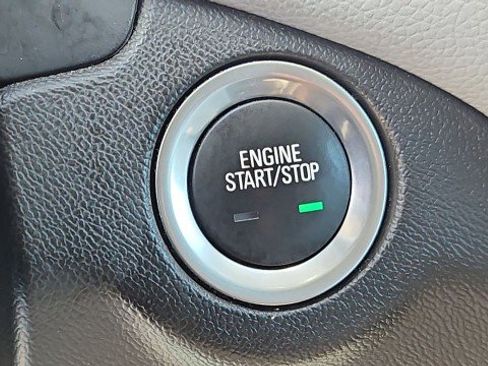 Used 2023 Chevrolet Equinox LS w/ LS Convenience Package image 16