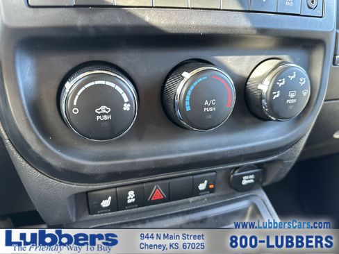 Used 2016 Jeep Patriot High Altitude FWD image 16