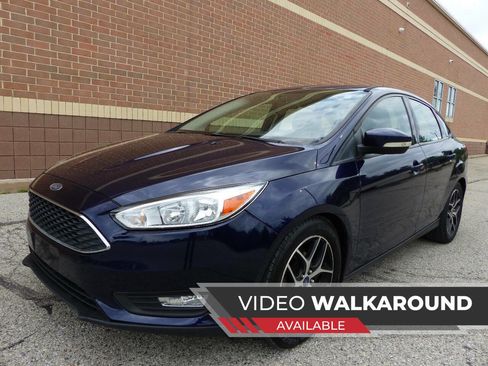 Used 2017 Ford Focus SEL FWD image 1