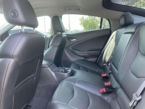 Used 2017 Chevrolet Volt Premier w/ Driver Confidence II Package FWD image 9