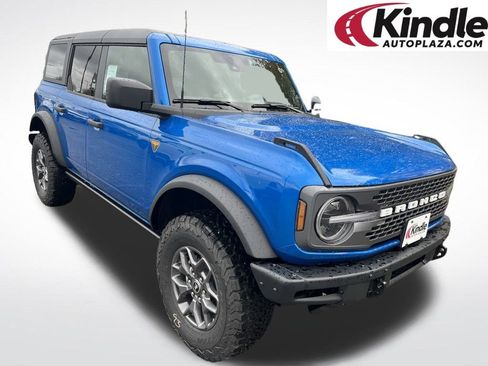 New 2025 Ford Bronco Badlands image 1