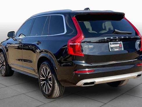Used 2020 Volvo XC90 T5 Momentum w/ Protection Package Premier FWD image 12