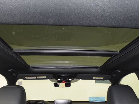 Used 2024 Honda Pilot TrailSport image 23