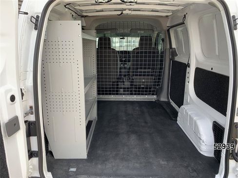 Used 2020 Nissan NV200 S FWD image 9