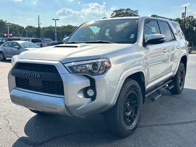 Used 2023 Toyota 4Runner TRD Off-Road Premium w/ Moonroof Package AWD/4WD image 8
