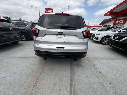 Used 2019 Ford Escape SE AWD/4WD image 4