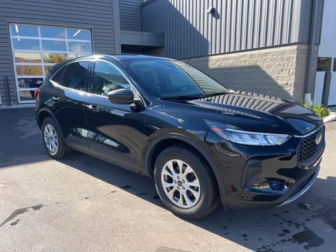 Used 2023 Ford Escape Active image 3