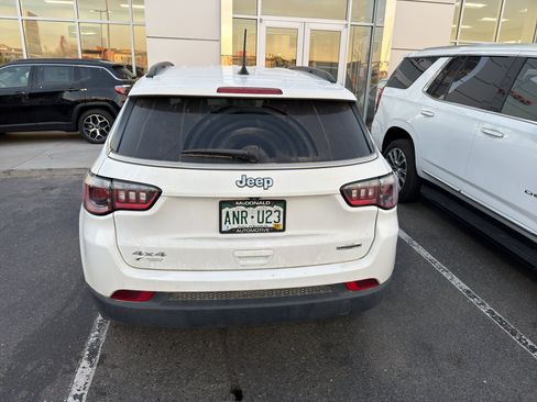 Used 2022 Jeep Compass Latitude image 5