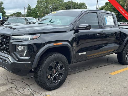 Certified 2025 GMC Canyon Elevation w/ Convenience Package AWD/4WD image 3
