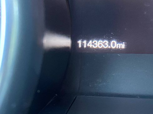 Used 2018 Ford Mustang GT Premium RWD image 22