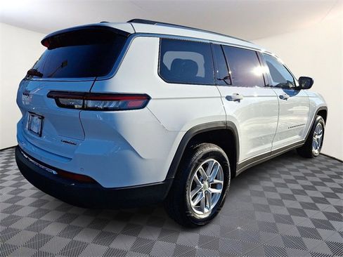 Used 2023 Jeep Grand Cherokee L Laredo image 6