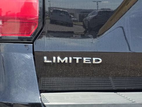 Used 2021 Ford Expedition Limited RWD image 38