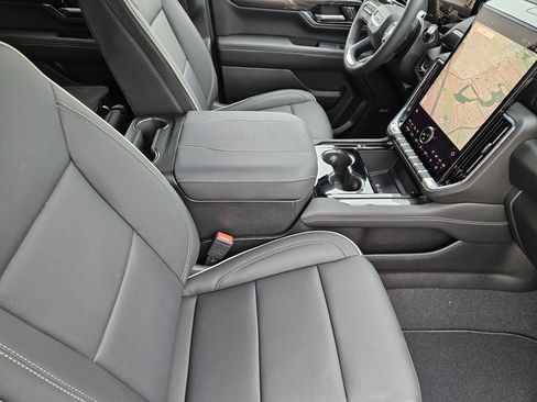 New 2026 GMC Yukon Elevation image 10